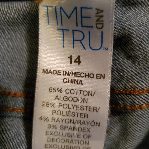 Time & Tru womens Size 14 high rise Skinny. Blue jeans. - Picture 3 of 6